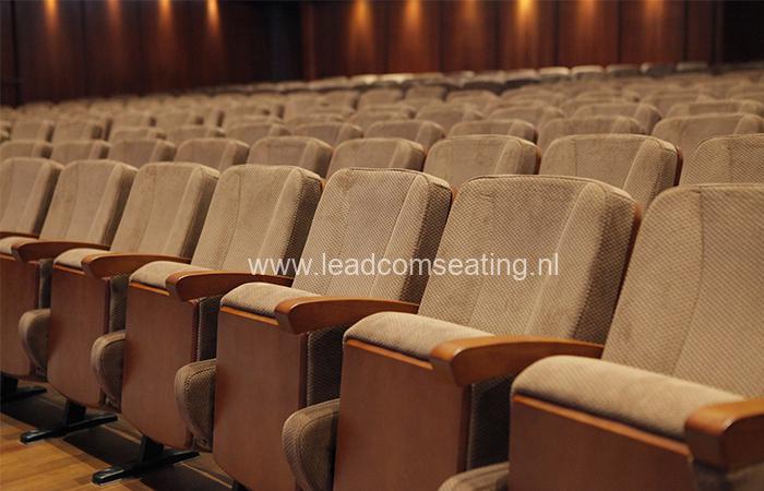 leadcom seating auditorium seating installation The Blessing Church The Hague 1